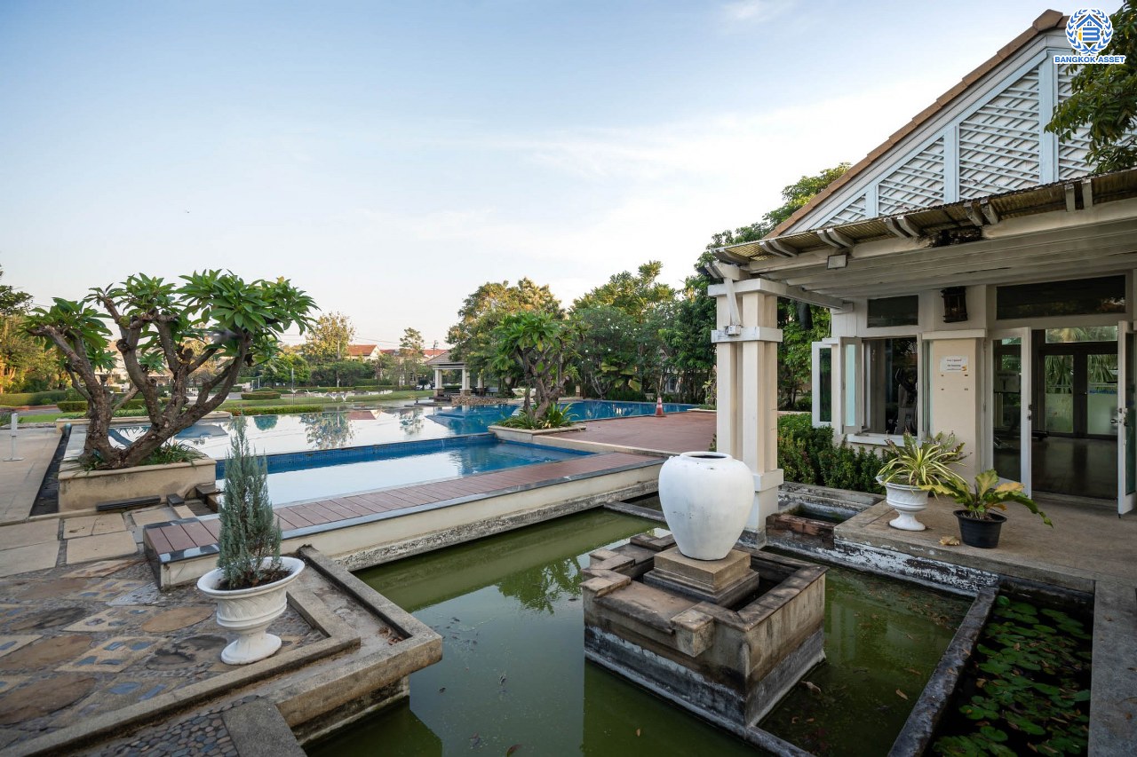 บ้านมือสองตกแต่งใหม่ โครงการ มัณฑนา วัชรพล-รามอินทรา2 หลังมุม เนื้อที่ 74.2 ตร.ว. ฟังก์ชัน 3 ห้องนอน 3 ห้องน้ำ จอดรถได้ 2 คัน พร้อม Living Room กว้างขวาง บนทำเลใจกลางเมือง! เชื่อมต่อทั้งถนนเกษตร-นวมินทร์, ลาดพร้าว, รัชโยธินฯ ใกล้ทางด่วน "รามอินทรา–อาจณรงค์" และรถไฟฟ้าสายสีน้ำตาล "สถานีโรงเรียนสตรีวิทยา2"...